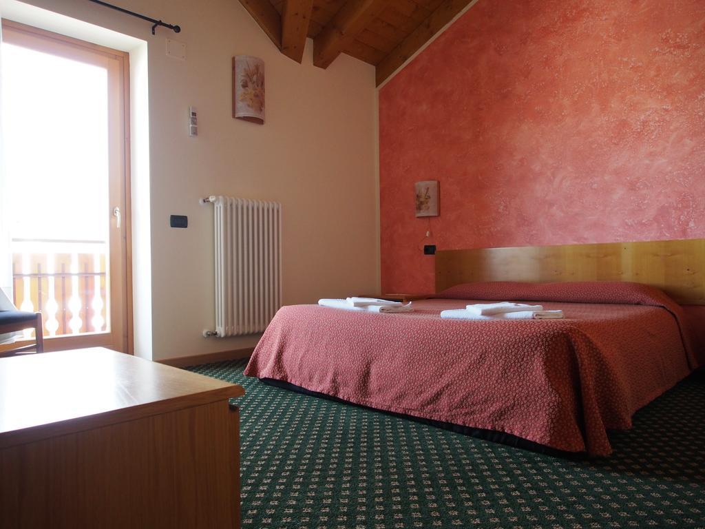 Hotel Belvedere Roana Δωμάτιο φωτογραφία